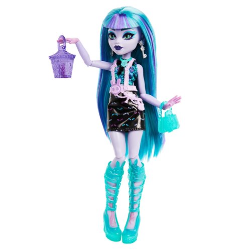 Monster High Skulltimate Secrets Neon Frights Twyla Doll